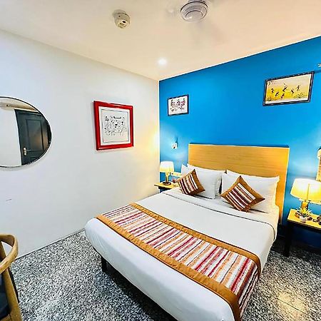 Hotel Golden Saffron By Qotel-Punjabi Bagh New Delhi Eksteriør billede