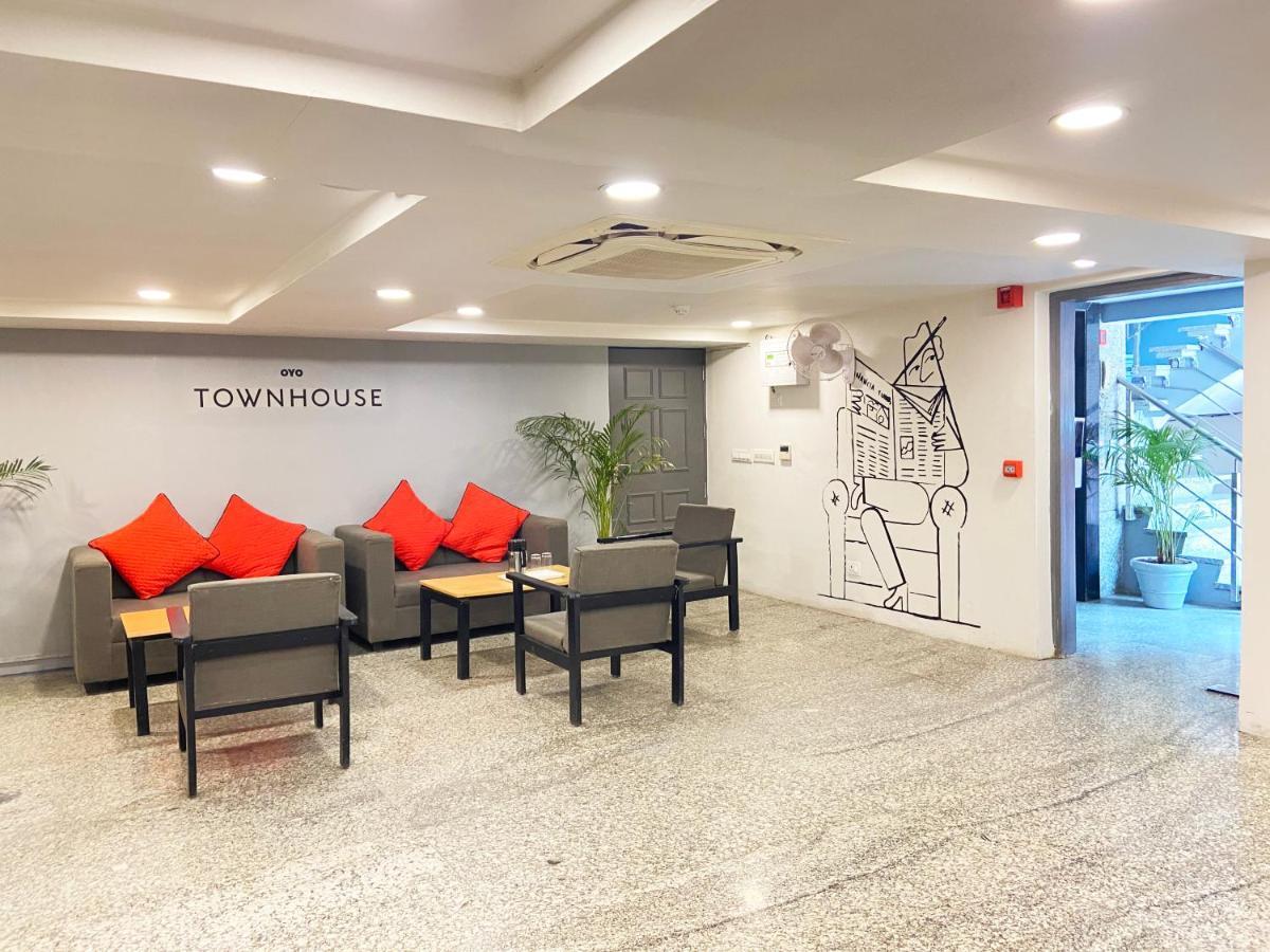 Hotel Golden Saffron By Qotel-Punjabi Bagh New Delhi Eksteriør billede