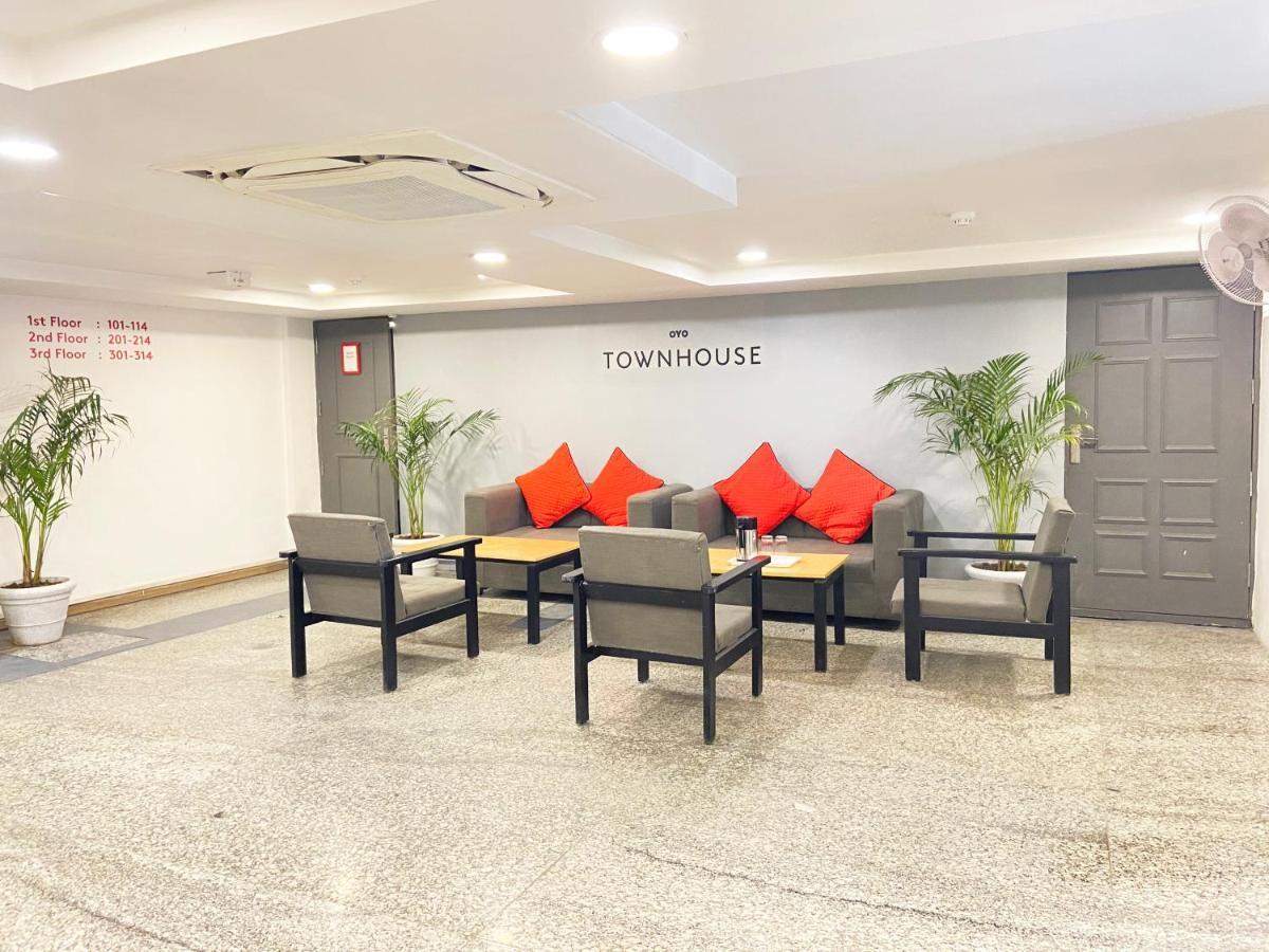Hotel Golden Saffron By Qotel-Punjabi Bagh New Delhi Eksteriør billede