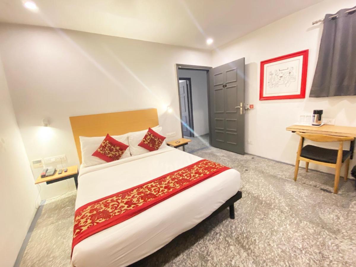 Hotel Golden Saffron By Qotel-Punjabi Bagh New Delhi Eksteriør billede