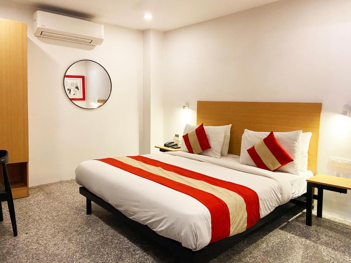 Hotel Golden Saffron By Qotel-Punjabi Bagh New Delhi Eksteriør billede
