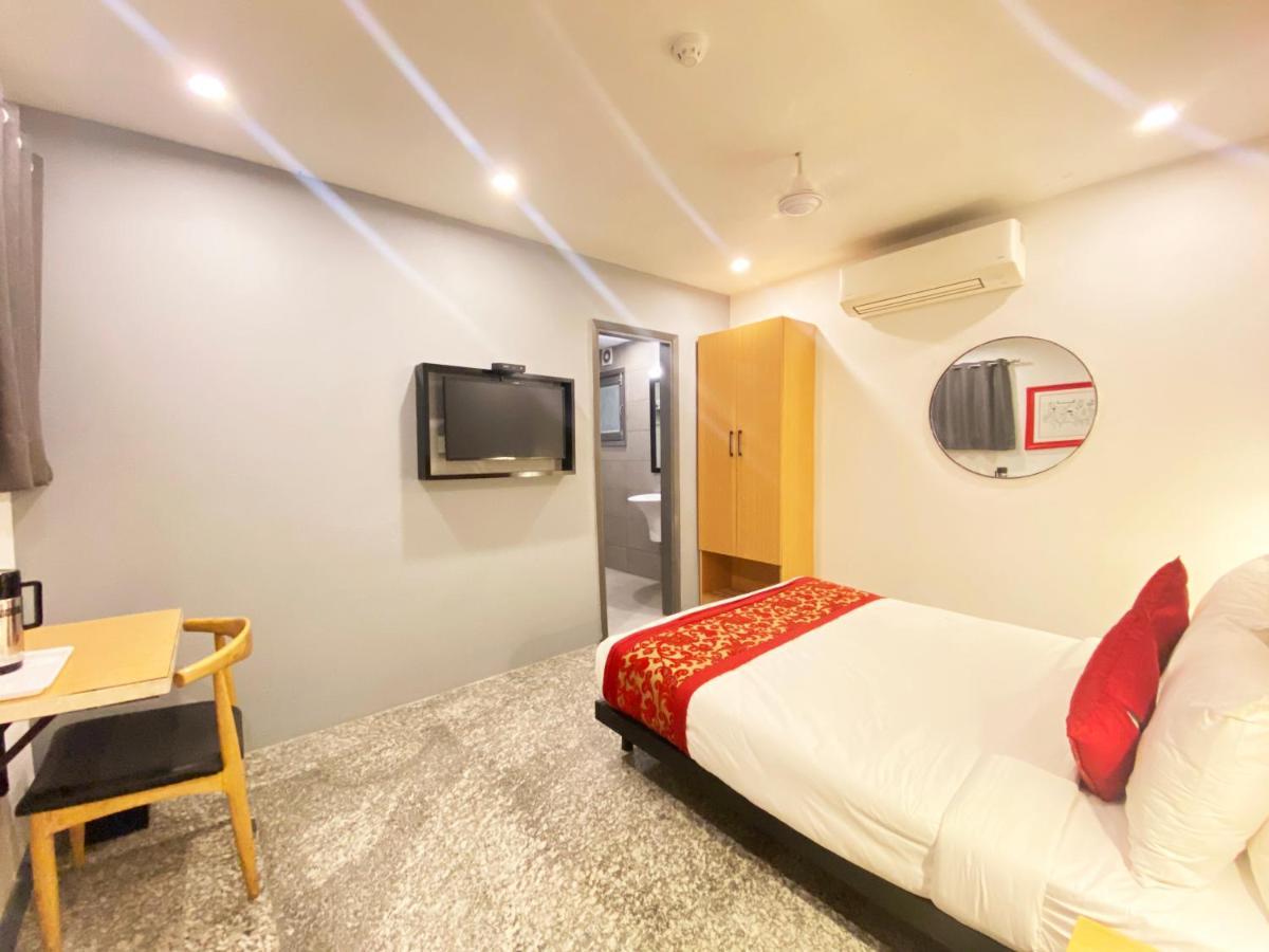 Hotel Golden Saffron By Qotel-Punjabi Bagh New Delhi Eksteriør billede