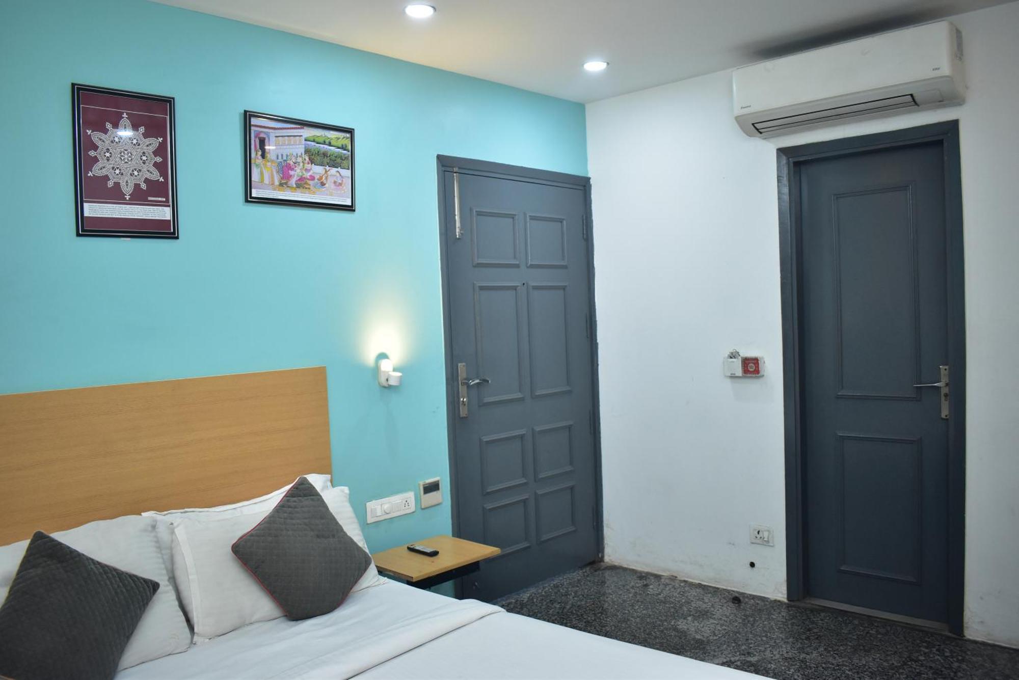 Hotel Golden Saffron By Qotel-Punjabi Bagh New Delhi Eksteriør billede
