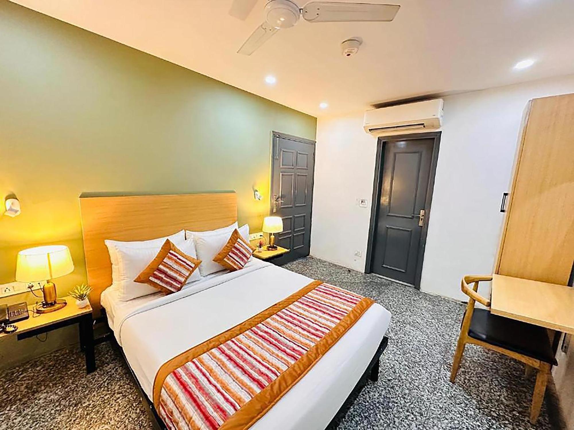 Hotel Golden Saffron By Qotel-Punjabi Bagh New Delhi Eksteriør billede